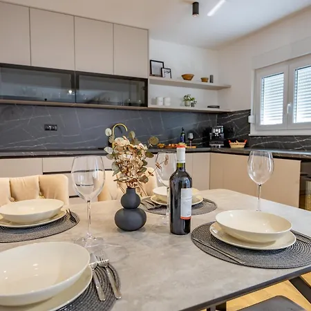 Frane - Lavanda Apartmán *